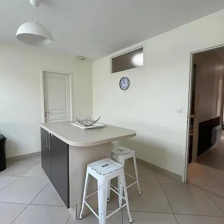 Superbe Appartement Avec 2 Chambres - 9 Personnes - Parking Prive Tournon-sur-Rhone Exterior photo