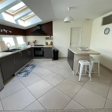Superbe Appartement Avec 2 Chambres - 9 Personnes - Parking Prive Tournon-sur-Rhone Exterior photo